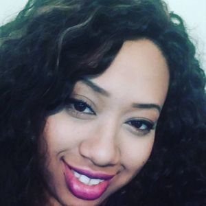 Meet your Posher, Alexis